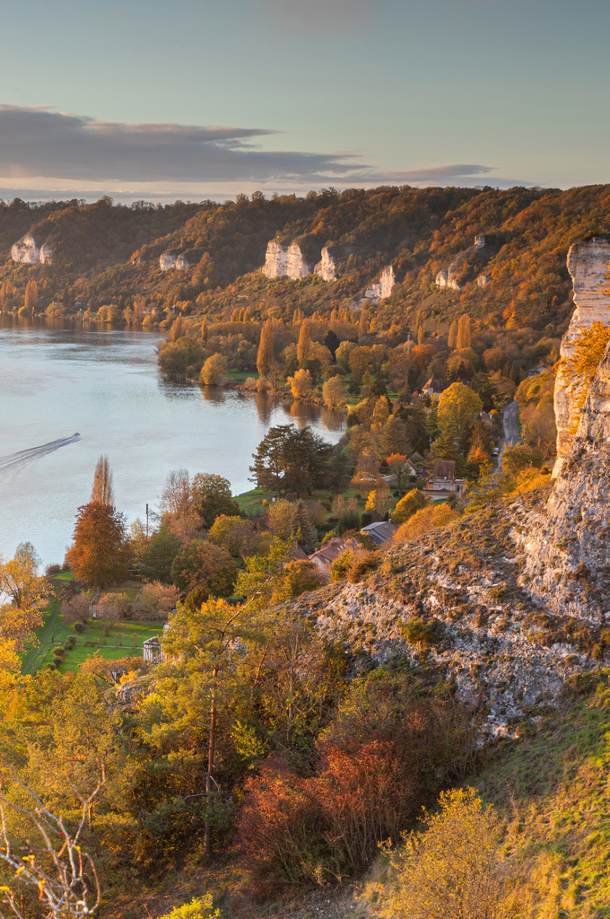 Vue en hauteur de la campagne Normande en automne