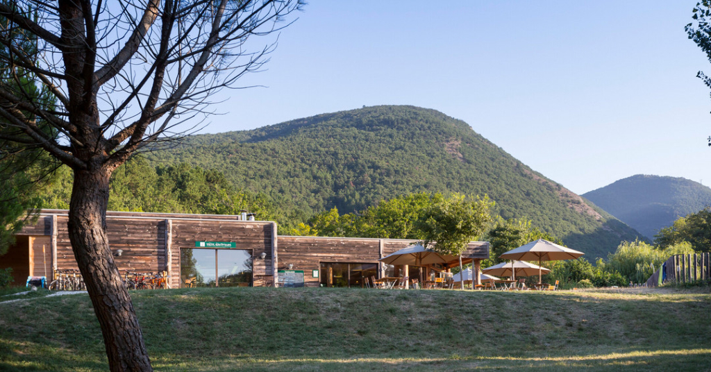 vue depuis le camping huttopia dieulefit